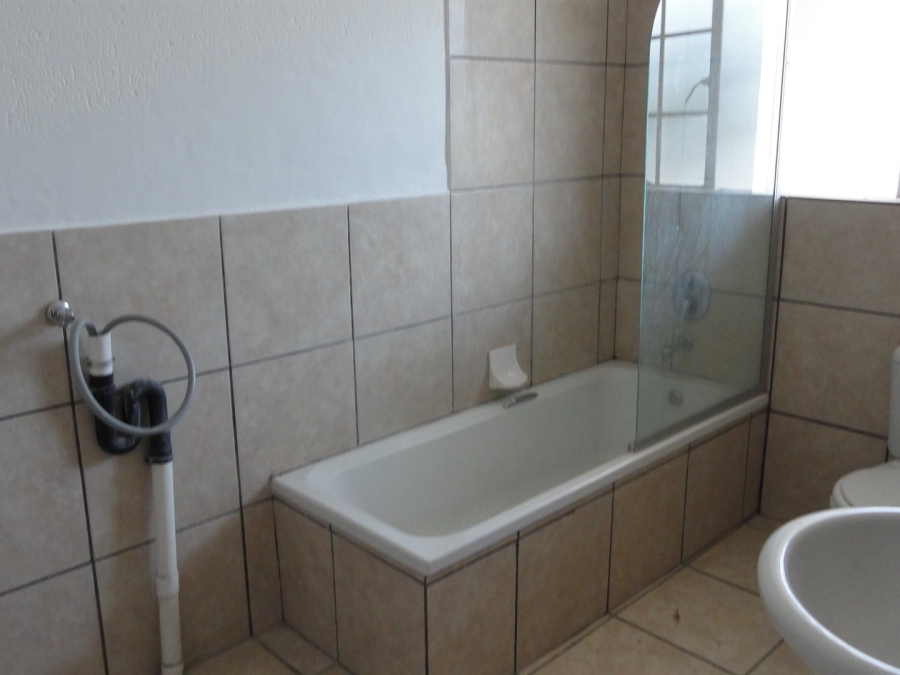 2 Bedroom Property for Sale in Potchefstroom North West
